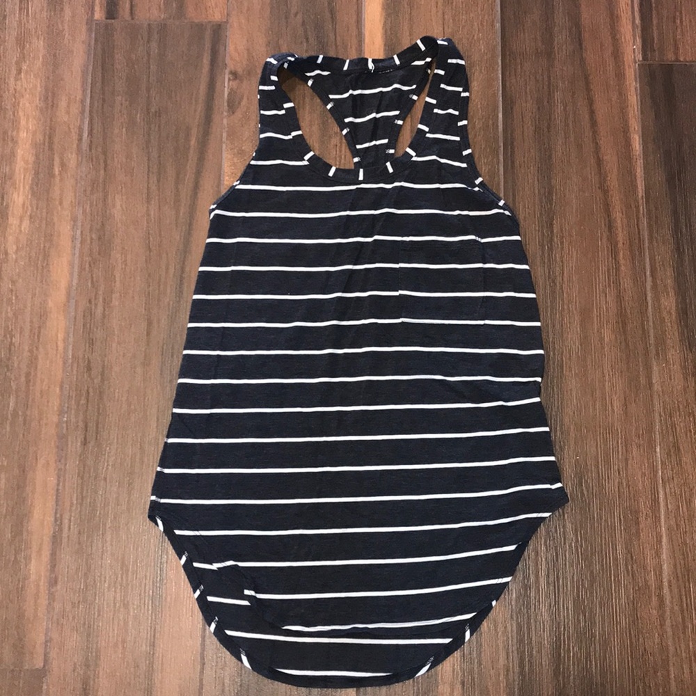 Lululemon racerback tank with pocket